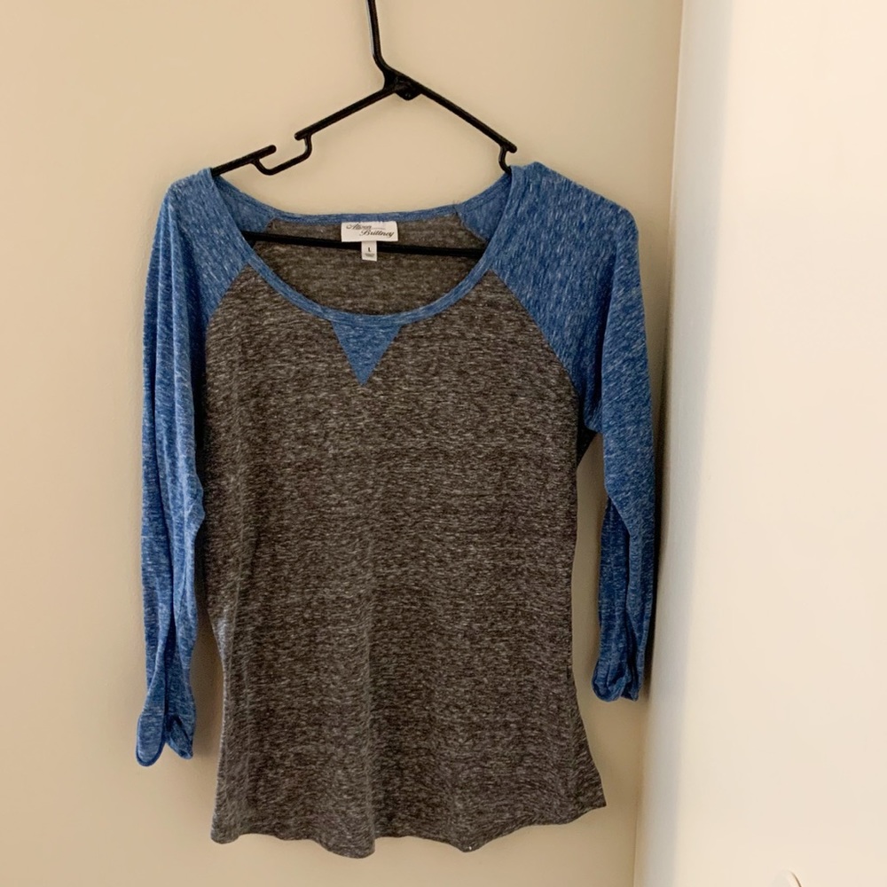 Women’s Raglan Tee